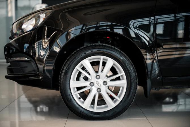Lada (ВАЗ) Granta I Рестайлинг с пробегом 2023 года, цена 850 000 рублей, 5700 км, седан, Автокод Объявления