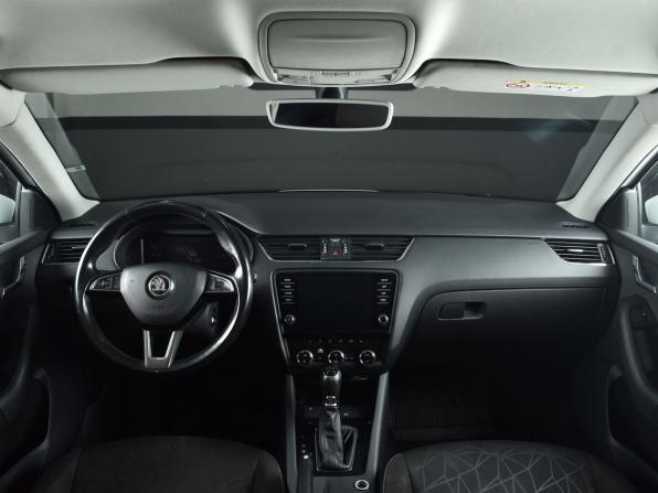 Skoda Octavia III (A7) Рестайлинг с пробегом 2019 года, цена 1 314 995 рублей, 214606 км, лифтбек, Автокод Объявления