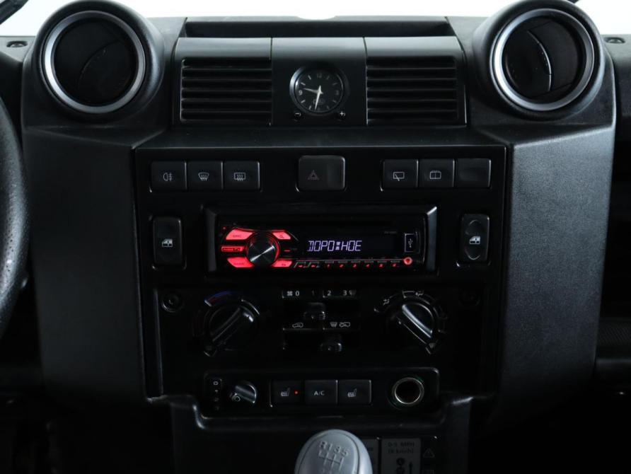 Land Rover Defender I Рестайлинг Санкт-Петербург  - изображение 14