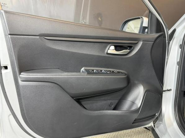 Kia Rio IV Рестайлинг с пробегом 2022 года, цена 1 384 000 рублей, 160791 км, хэтчбек, Автокод Объявления