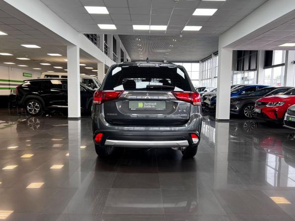Mitsubishi Outlander III Рестайлинг 2 с пробегом 2017 года, цена 1 825 000 рублей, 144764 км, внедорожник, Автокод Объявления