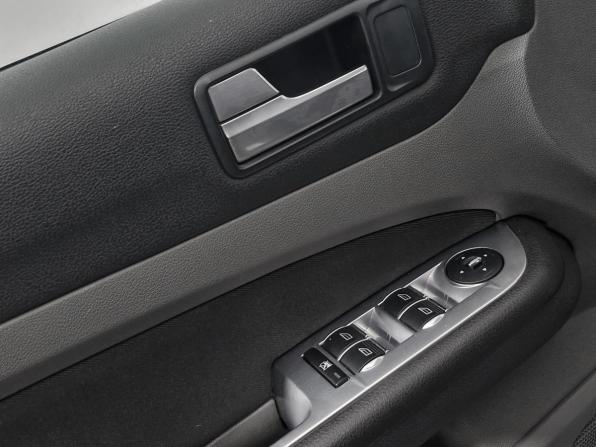 Ford Focus II Рестайлинг с пробегом 2008 года, цена 401 800 рублей, 371953 км, хэтчбек, Автокод Объявления