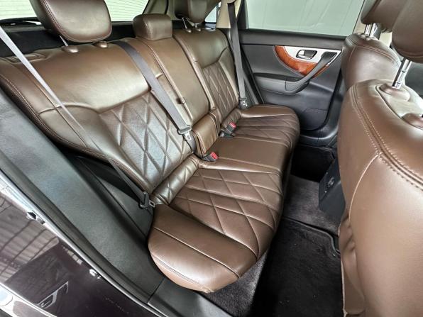 Infiniti QX70 с пробегом 2014 года, цена 2 100 000 рублей, 156500 км, внедорожник, Автокод Объявления