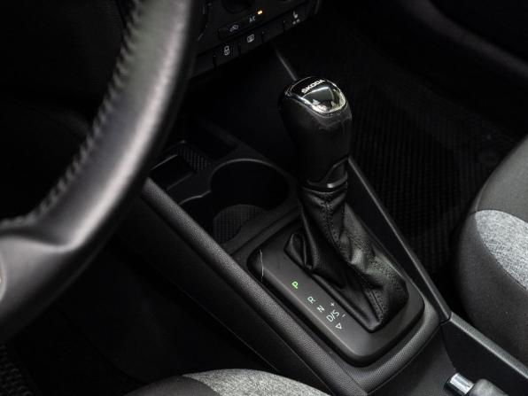 Skoda Rapid II с пробегом 2022 года, цена 1 550 000 рублей, 65315 км, лифтбек, Автокод Объявления
