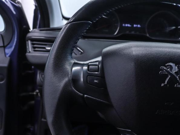 Peugeot 208 I с пробегом 2013 года, цена 700 000 рублей, 151846 км, хэтчбек, Автокод Объявления