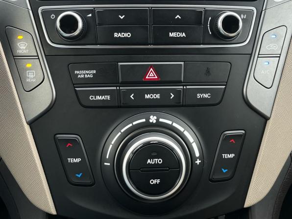 Hyundai Santa Fe III Рестайлинг с пробегом 2018 года, цена 2 390 000 рублей, 122000 км, внедорожник, Автокод Объявления