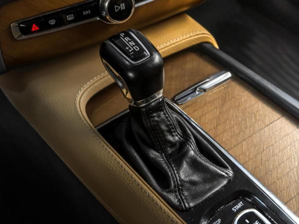 Volvo XC90 II с пробегом 2016 года, цена 2 949 000 рублей, 180577 км, внедорожник, Автокод Объявления