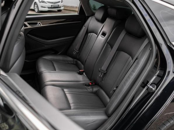 Hyundai Genesis II с пробегом 2015 года, цена 2 449 000 рублей, 102609 км, седан, Автокод Объявления
