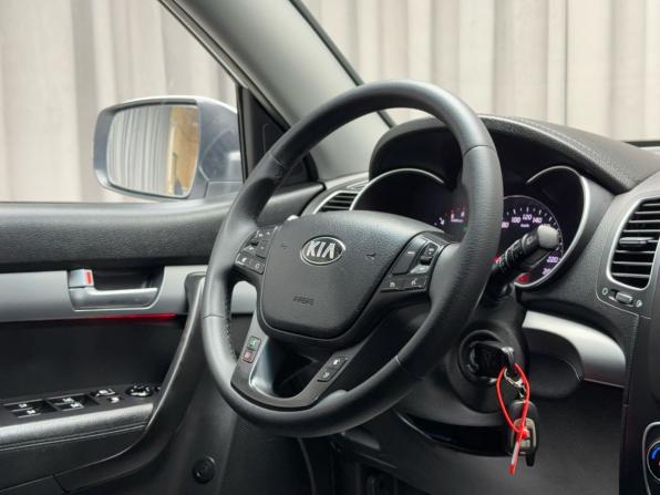 Kia Sorento II Рестайлинг с пробегом 2013 года, цена 1 999 000 рублей, 185000 км, внедорожник, Автокод Объявления