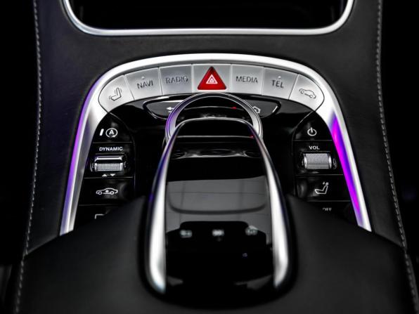 Mercedes-Benz Maybach S-Класс I (X222) Рестайлинг с пробегом 2018 года, цена 5 297 025 рублей, 142447 км, седан, Автокод Объявления