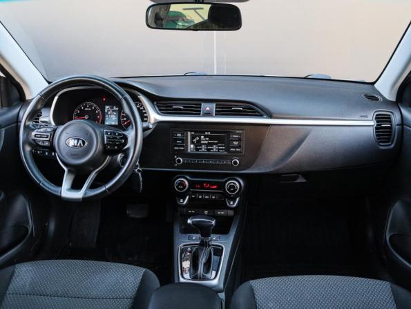 Kia Rio IV Рестайлинг с пробегом 2021 года, цена 1 800 000 рублей, 74010 км, хэтчбек, Автокод Объявления