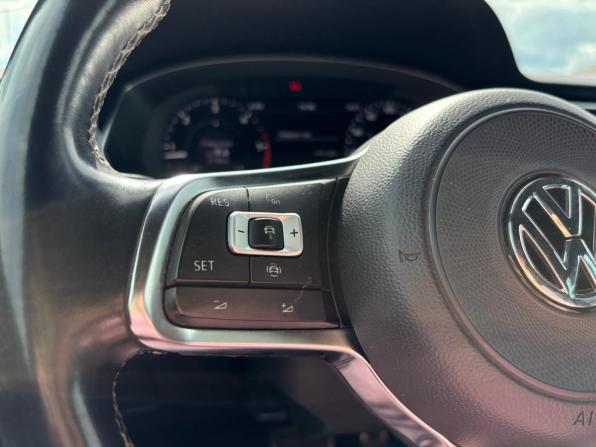 Volkswagen Passat B8 с пробегом 2019 года, цена 2 195 000 рублей, 241690 км, универсал, Автокод Объявления