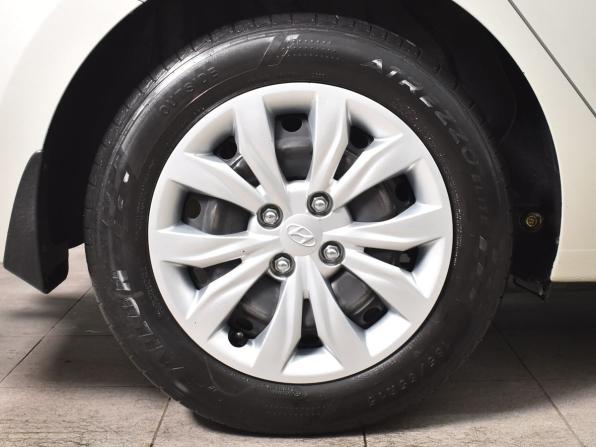 Hyundai Solaris II с пробегом 2019 года, цена 1 245 999 рублей, 177574 км, седан, Автокод Объявления