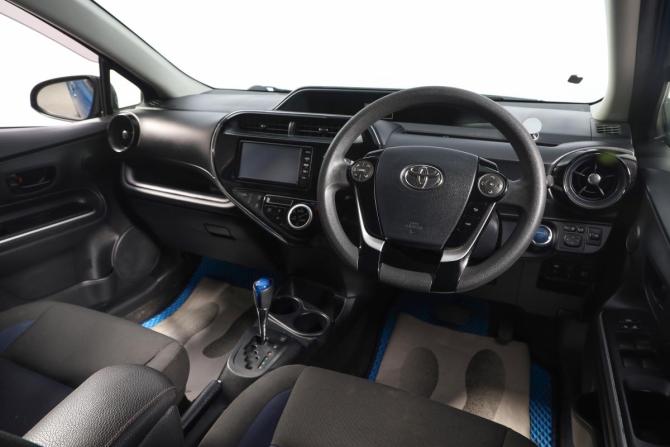 Toyota Aqua I Рестайлинг 2 с пробегом 2018 года, цена 1 459 000 рублей, 74500 км, хэтчбек, Автокод Объявления
