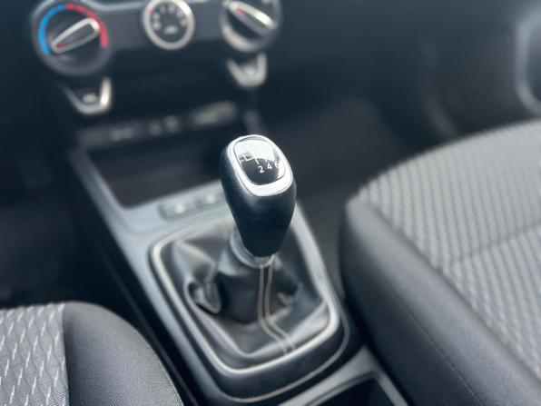 Kia Rio IV с пробегом 2019 года, цена 1 350 000 рублей, 80589 км, седан, Автокод Объявления