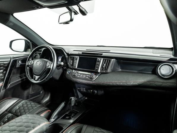 Toyota RAV4 IV (XA40) Рестайлинг с пробегом 2019 года, цена 2 499 700 рублей, 84904 км, внедорожник, Автокод Объявления