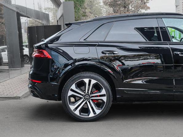 Audi Q8 I (4M) с пробегом 2020 года, цена 6 000 000 рублей, 99296 км, внедорожник, Автокод Объявления