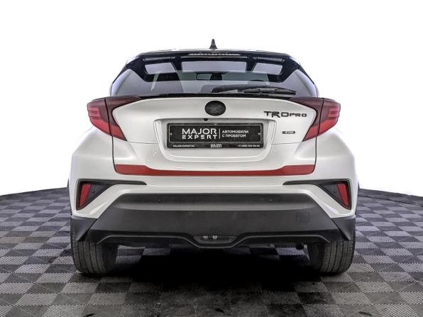 Toyota C-HR I Рестайлинг с пробегом 2021 года, цена 2 845 000 рублей, 55095 км, внедорожник, Автокод Объявления