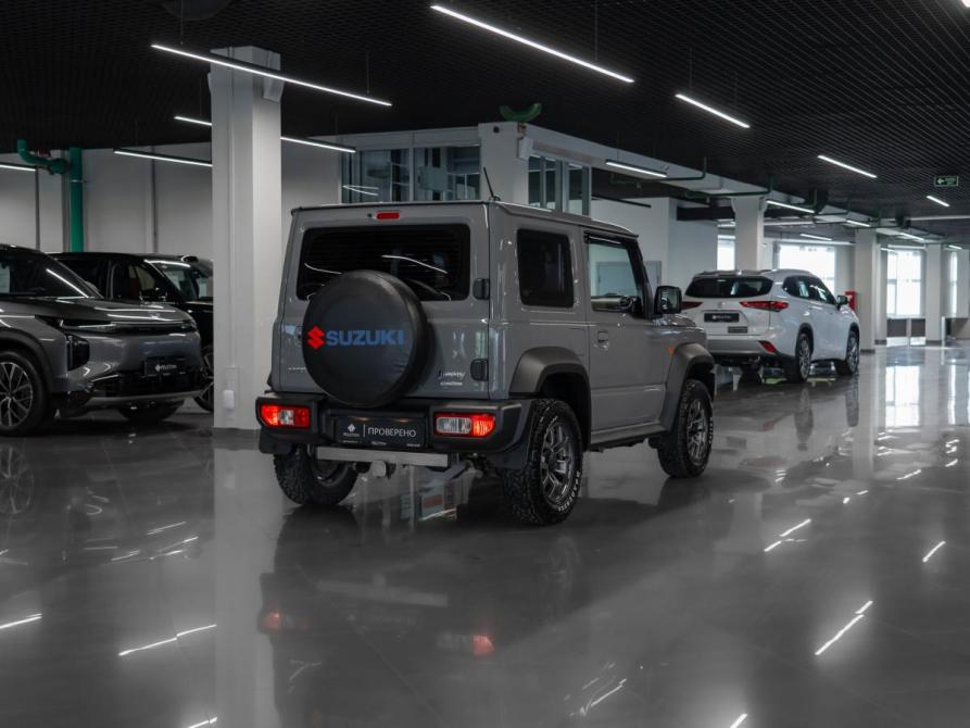 Suzuki Jimny IV Москва  - изображение 5