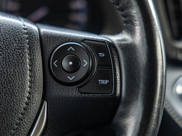 Toyota RAV4 IV (XA40) Рестайлинг с пробегом 2019 года, цена 2 468 000 рублей, 109100 км, внедорожник, Автокод Объявления