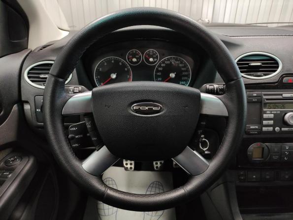 Ford Focus II с пробегом 2006 года, цена 370 000 рублей, 227384 км, хэтчбек, Автокод Объявления