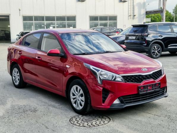 Kia Rio IV Рестайлинг с пробегом 2020 года, цена 1 599 000 рублей, 132029 км, седан, Автокод Объявления