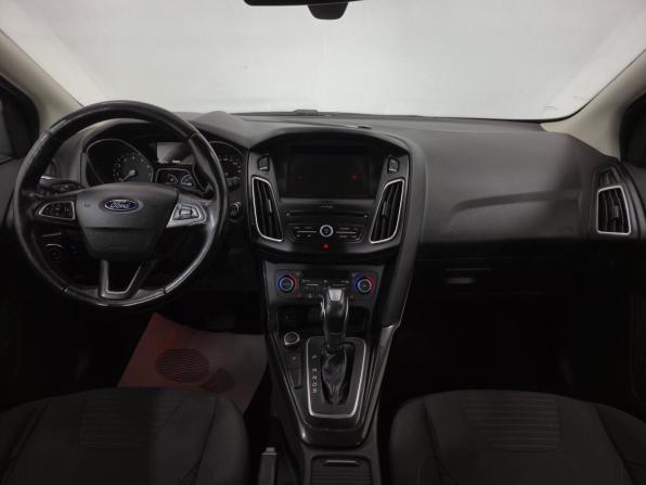 Ford Focus III Рестайлинг с пробегом 2018 года, цена 990 000 рублей, 202973 км, хэтчбек, Автокод Объявления