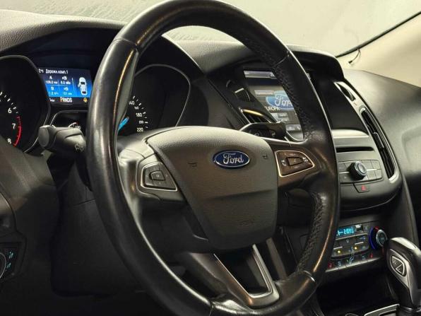 Ford Focus III Рестайлинг с пробегом 2015 года, цена 935 000 рублей, 145596 км, седан, Автокод Объявления