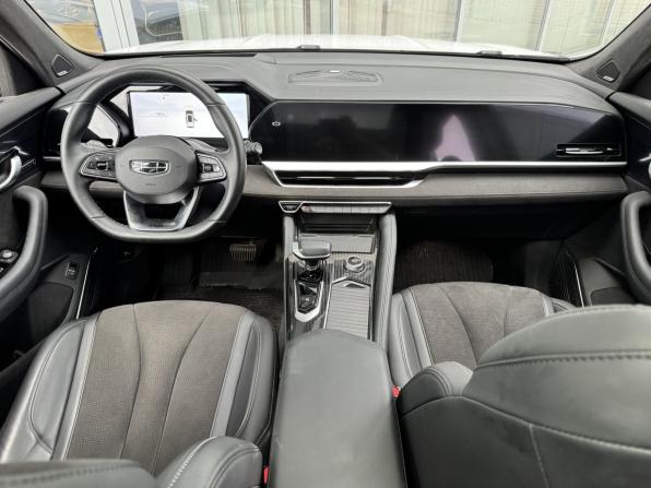 Geely Monjaro I Рестайлинг с пробегом 2024 года, цена 4 200 000 рублей, 23000 км, внедорожник, Автокод Объявления