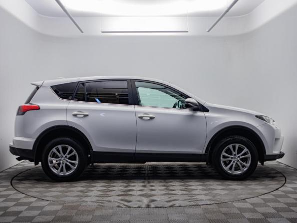 Toyota RAV4 IV (XA40) Рестайлинг с пробегом 2018 года, цена 2 345 000 рублей, 85000 км, внедорожник, Автокод Объявления