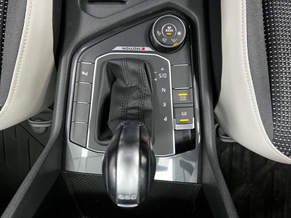 Volkswagen Tiguan II с пробегом 2019 года, цена 3 200 000 рублей, 32224 км, внедорожник, Автокод Объявления