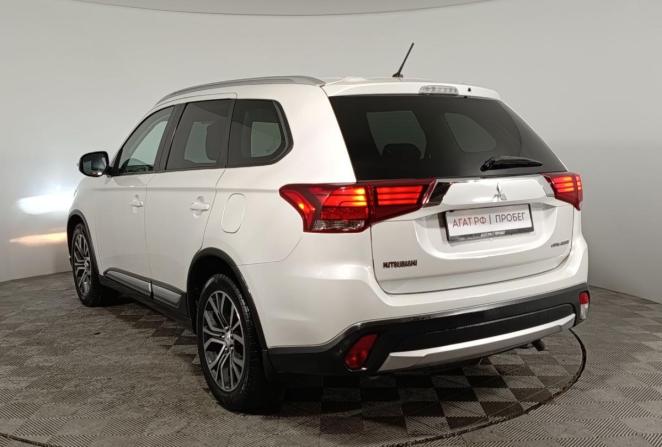 Mitsubishi Outlander III Рестайлинг 2 с пробегом 2016 года, цена 1 820 000 рублей, 142312 км, внедорожник, Автокод Объявления