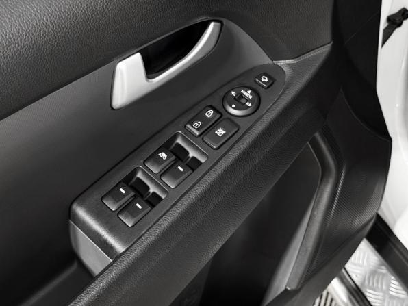 Kia Sportage III Рестайлинг с пробегом 2015 года, цена 1 650 000 рублей, 92256 км, внедорожник, Автокод Объявления