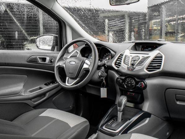 Ford EcoSport II с пробегом 2017 года, цена 987 000 рублей, 101854 км, внедорожник, Автокод Объявления