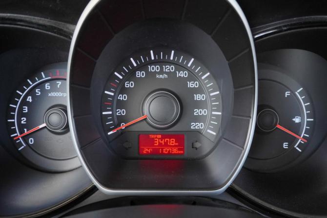 Kia Rio III Рестайлинг с пробегом 2017 года, цена 1 000 000 рублей, 110733 км, седан, Автокод Объявления
