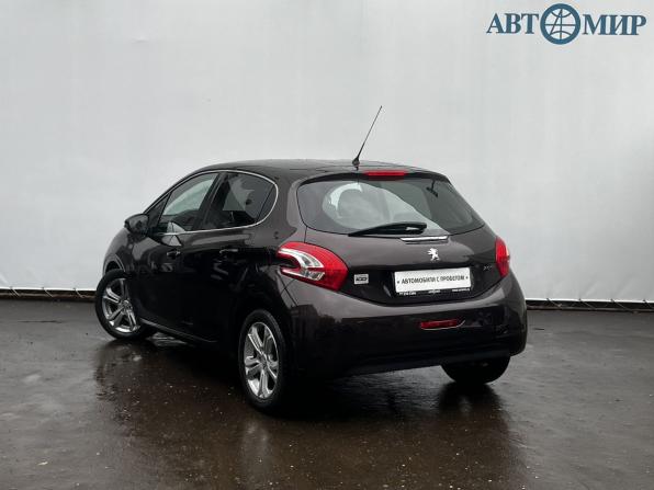 Peugeot 208 I с пробегом 2013 года, цена 800 000 рублей, 64966 км, хэтчбек, Автокод Объявления