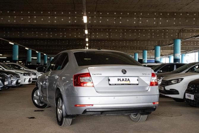 Skoda Octavia III (A7) Рестайлинг с пробегом 2019 года, цена 1 699 000 рублей, 107598 км, лифтбек, Автокод Объявления