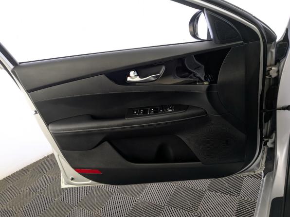 Kia Cerato IV Рестайлинг с пробегом 2021 года, цена 1 950 000 рублей, 86416 км, седан, Автокод Объявления