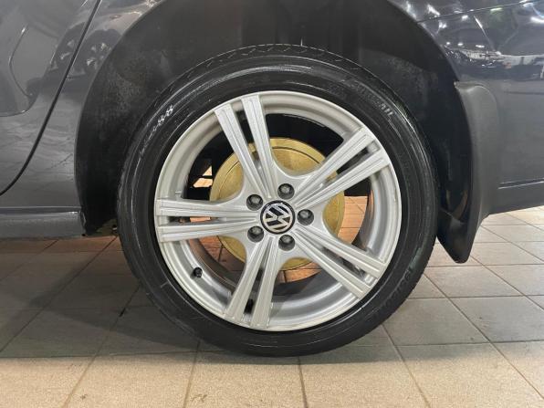 Volkswagen Polo V Рестайлинг с пробегом 2018 года, цена 1 139 000 рублей, 56095 км, седан, Автокод Объявления