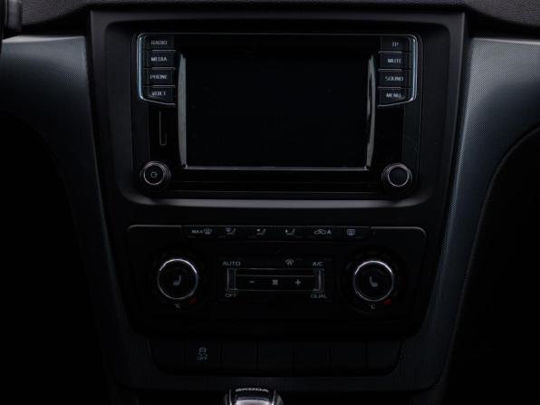 Skoda Yeti I Рестайлинг с пробегом 2017 года, цена 1 445 000 рублей, 136556 км, внедорожник, Автокод Объявления