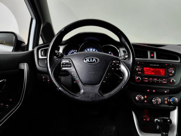 Kia Ceed II с пробегом 2013 года, цена 1 049 000 рублей, 181148 км, хэтчбек, Автокод Объявления