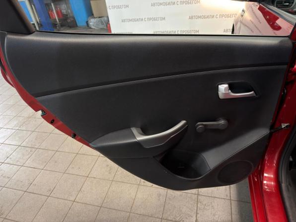 Kia Rio III Рестайлинг с пробегом 2015 года, цена 1 249 000 рублей, 37000 км, седан, Автокод Объявления