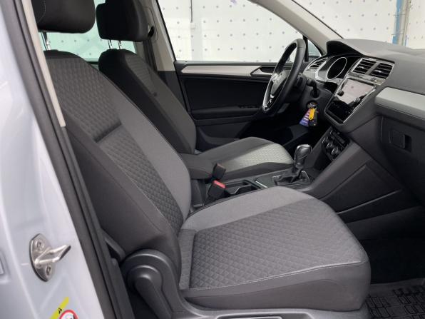 Volkswagen Tiguan II с пробегом 2018 года, цена 2 730 000 рублей, 28147 км, внедорожник, Автокод Объявления