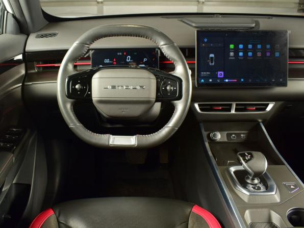 JETOUR DASHING I с пробегом 2023 года, цена 2 075 995 рублей, 38473 км, внедорожник, Автокод Объявления