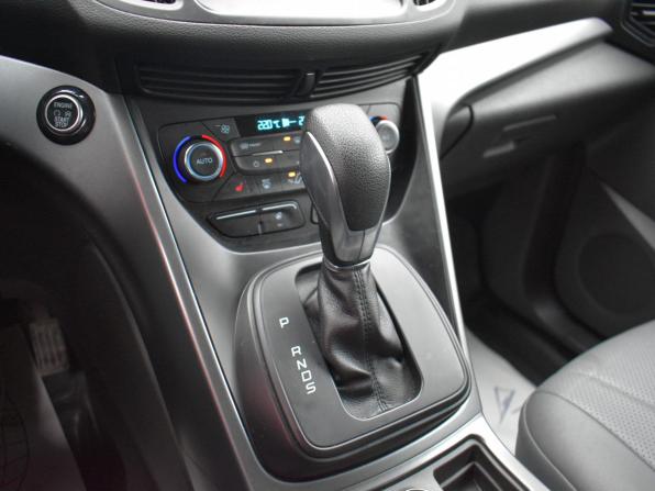 Ford Kuga II Рестайлинг с пробегом 2018 года, цена 1 499 000 рублей, 209000 км, внедорожник, Автокод Объявления