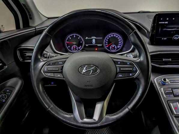 Hyundai Santa Fe IV Рестайлинг с пробегом 2020 года, цена 3 355 000 рублей, 81997 км, внедорожник, Автокод Объявления