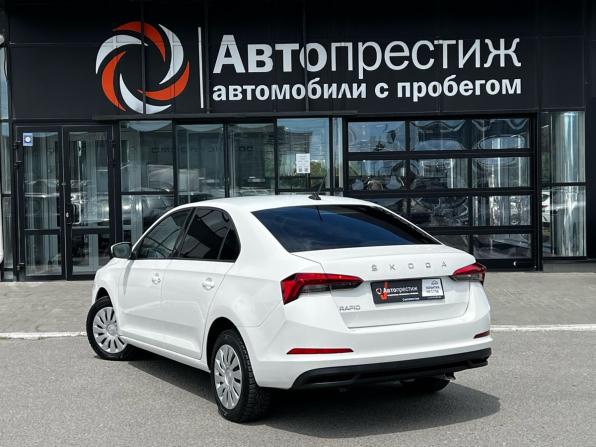 Skoda Rapid II с пробегом 2021 года, цена 1 299 000 рублей, 79275 км, лифтбек, Автокод Объявления