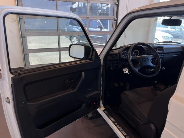 Lada (ВАЗ) Niva Legend с пробегом 2024 года, цена 1 129 000 рублей, 2944 км, внедорожник, Автокод Объявления
