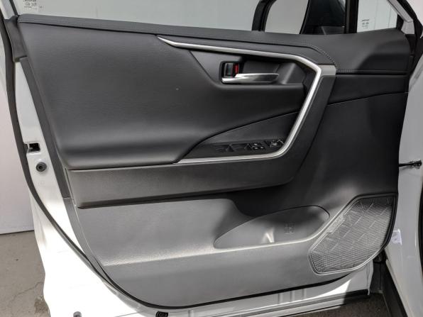 Toyota RAV4 V (XA50) с пробегом 2025 года, цена 4 500 000 рублей, 1732 км, внедорожник, Автокод Объявления