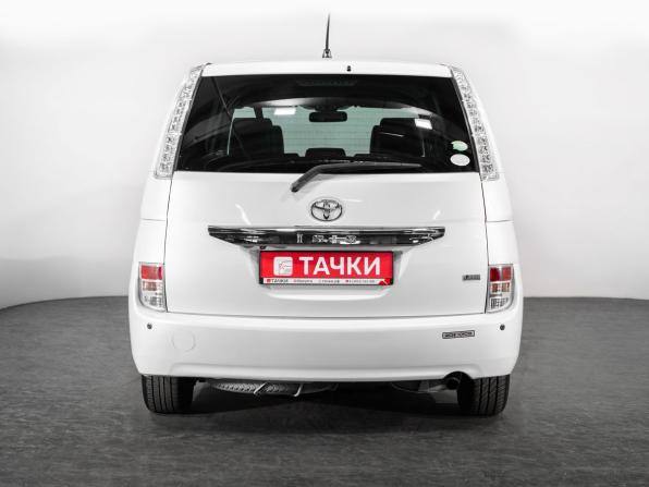 Toyota ISis I Рестайлинг с пробегом 2014 года, цена 1 130 500 рублей, 134820 км, компактвэн, Автокод Объявления